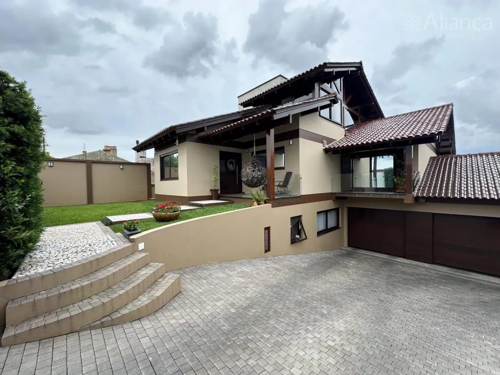 Casa com 4 quartos à venda
